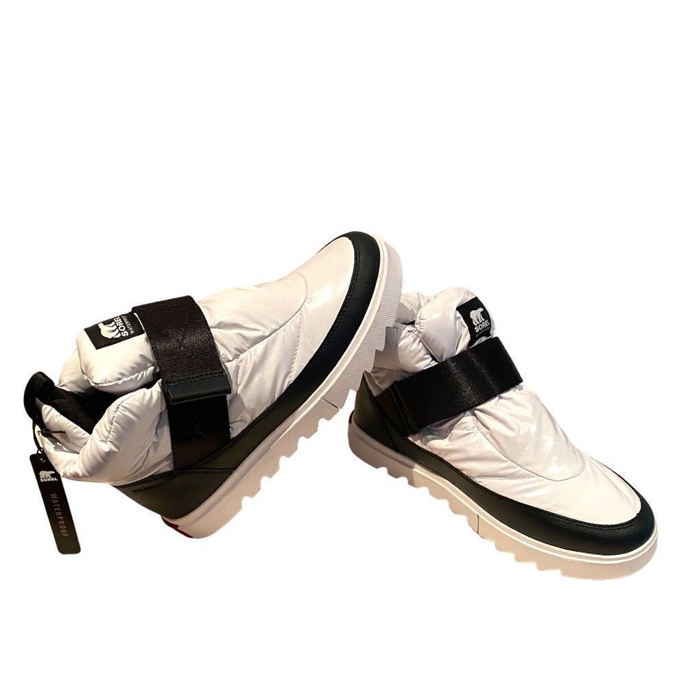 Sorel White and Black Women's Winter Rain Boots